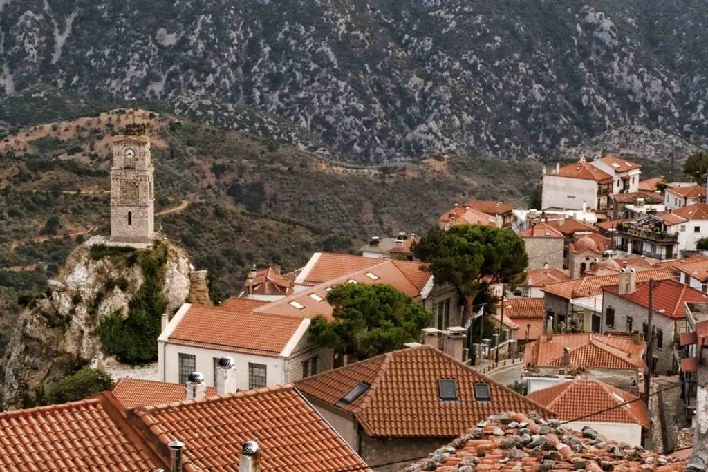Katsarou Apartments Arachova Extérieur photo