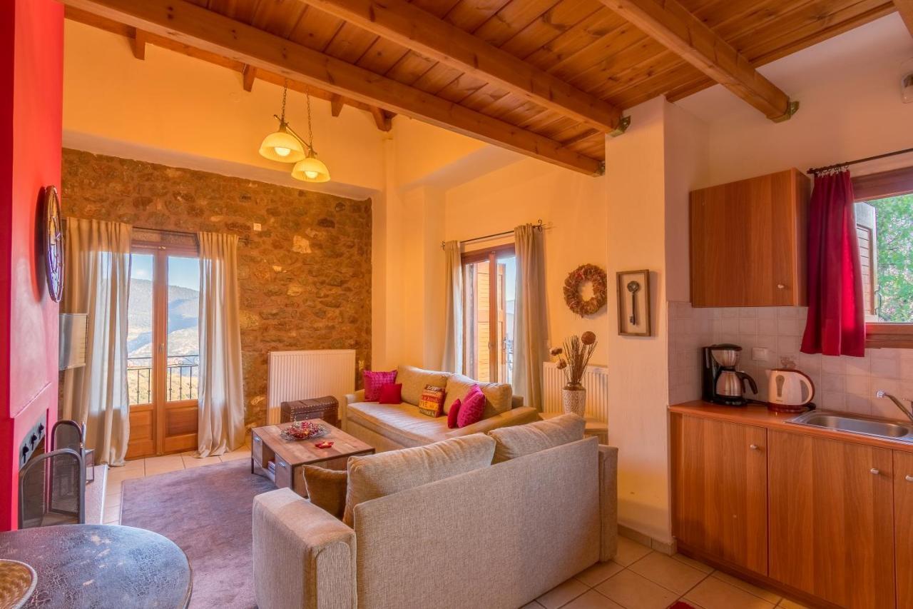Katsarou Apartments Arachova Extérieur photo