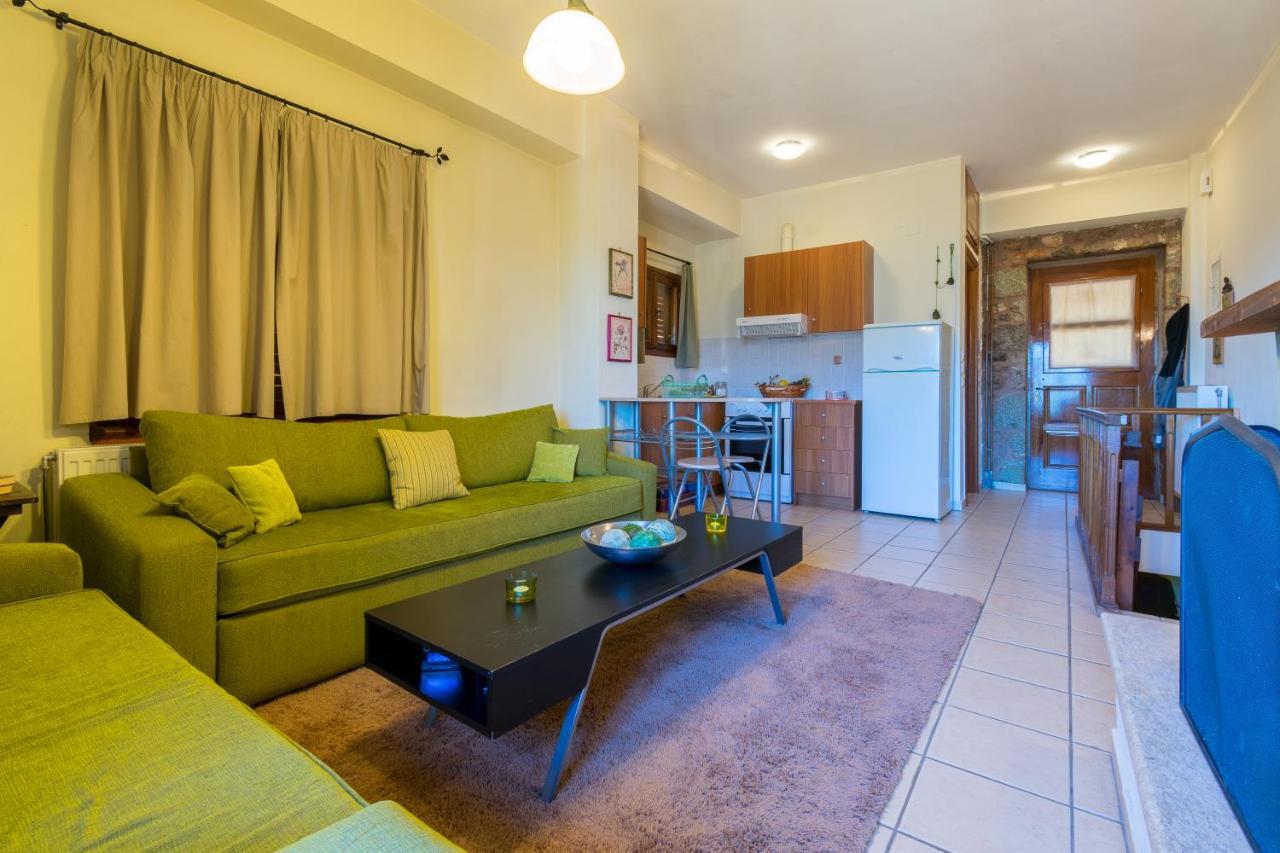 Katsarou Apartments Arachova Extérieur photo