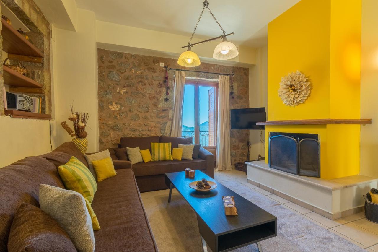 Katsarou Apartments Arachova Extérieur photo