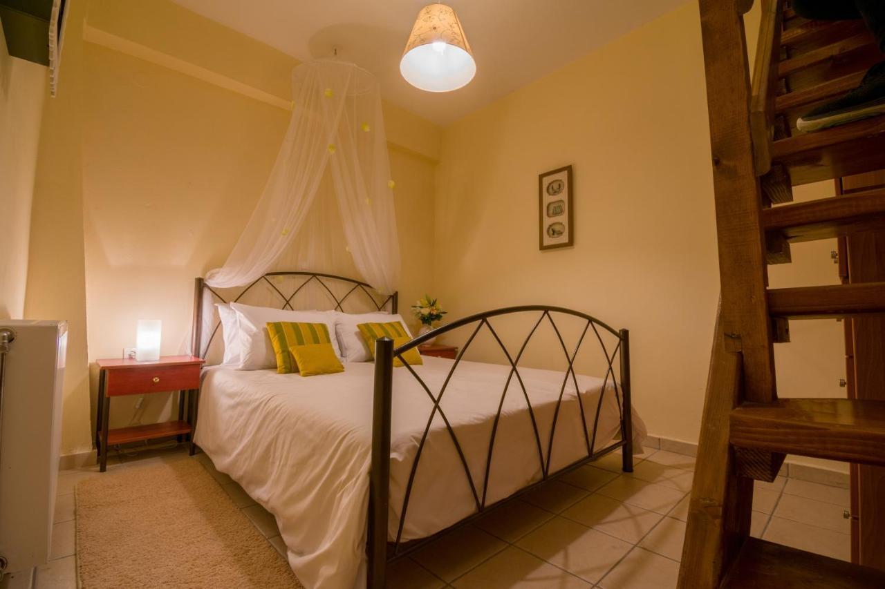 Katsarou Apartments Arachova Extérieur photo