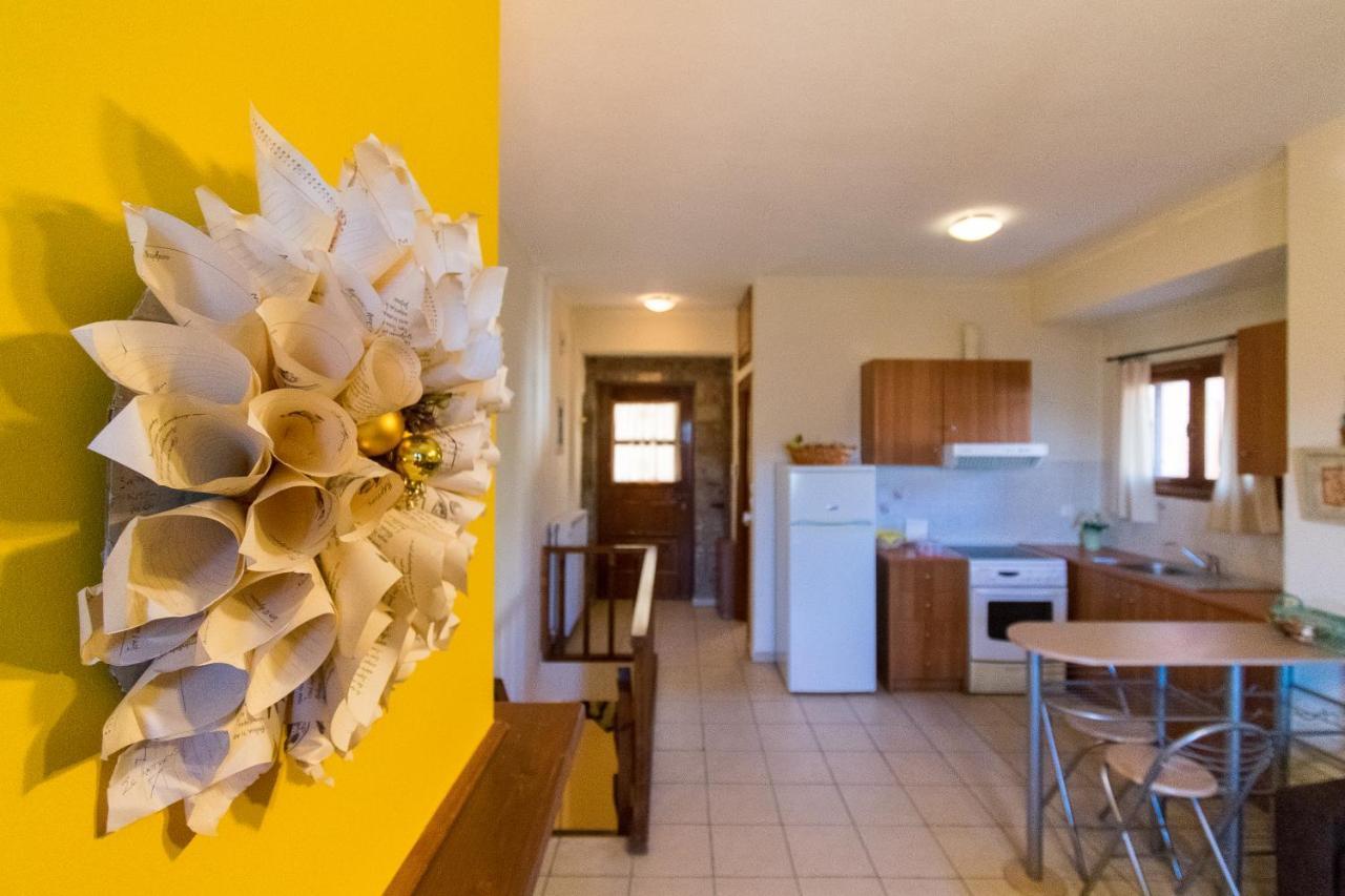 Katsarou Apartments Arachova Extérieur photo