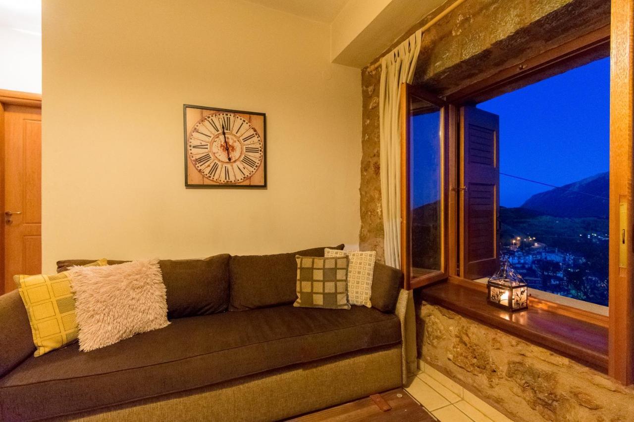 Katsarou Apartments Arachova Extérieur photo